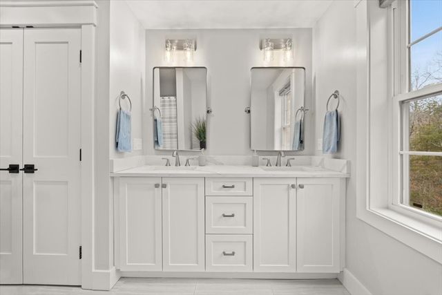 401 South Street, Foxboro, MA 02035