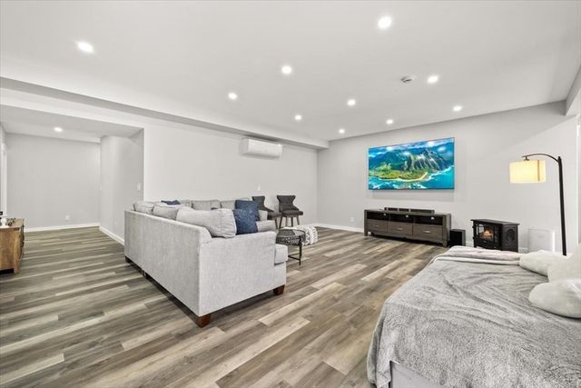 401 South Street, Foxboro, MA 02035