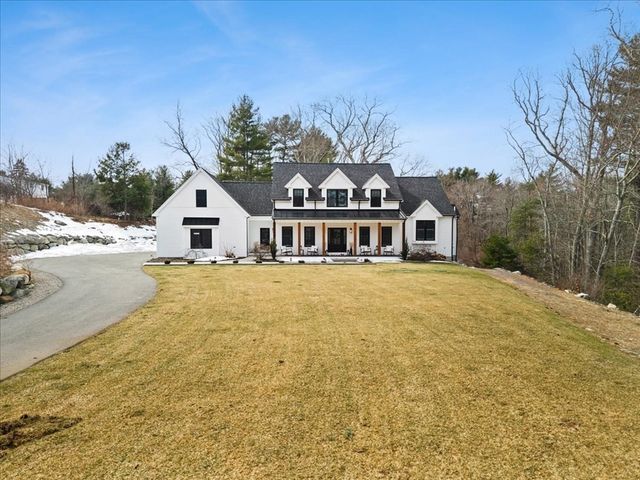 401 South Street, Foxboro, MA 02035