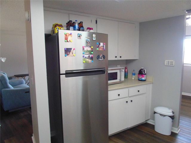 10210 SW 93RD AVENUE, Ocala, FL 34481