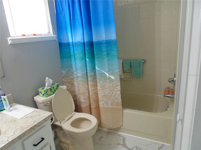 10210 SW 93RD AVENUE, Ocala, FL 34481