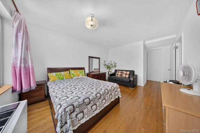 71-28 163rd Street 2A, Fresh Meadows, NY 11365