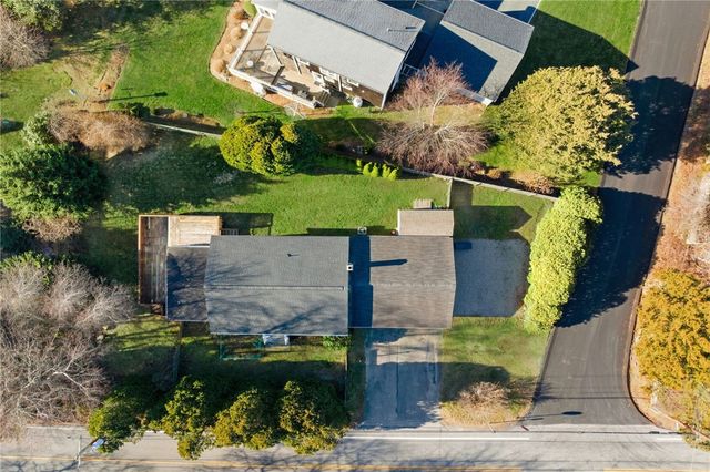 382 Beavertail Road, Jamestown, RI 02835