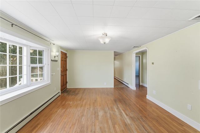 382 Beavertail Road, Jamestown, RI 02835