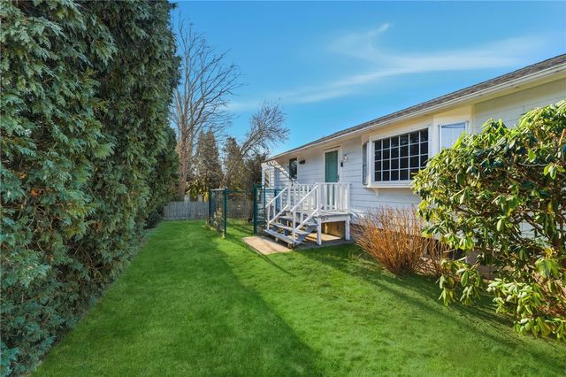 382 Beavertail Road, Jamestown, RI 02835