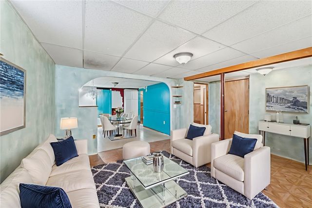 382 Beavertail Road, Jamestown, RI 02835