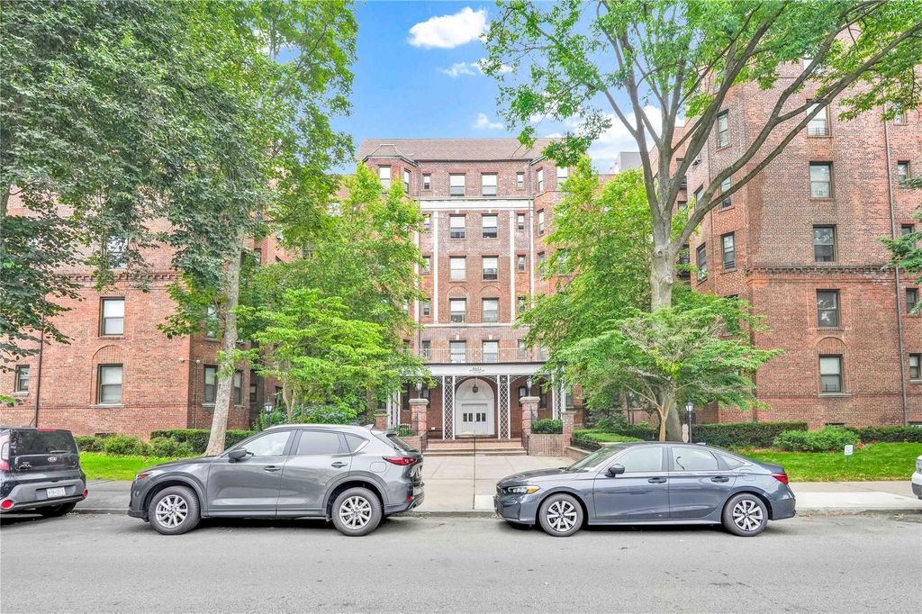 84-51 Beverly Road 5P, Kew Gardens, NY 11415