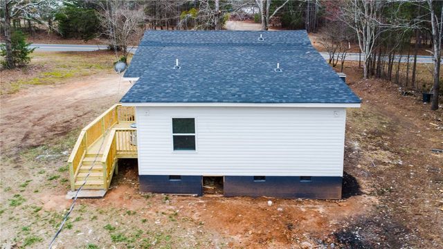 431 Cooley Bridge Road, Pelzer, SC 29669