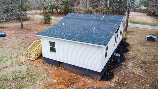 431 Cooley Bridge Road, Pelzer, SC 29669