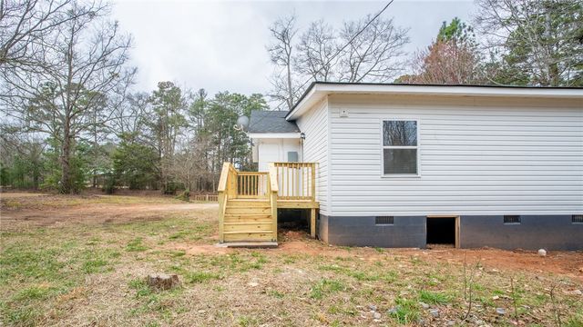 431 Cooley Bridge Road, Pelzer, SC 29669