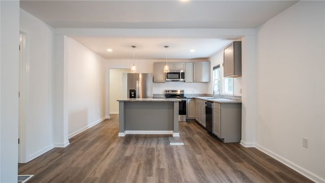 431 Cooley Bridge Road, Pelzer, SC 29669