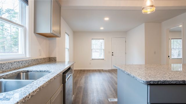 431 Cooley Bridge Road, Pelzer, SC 29669