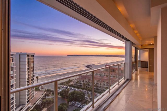 1710 Avenida del Mundo PH02, Coronado, CA 92118