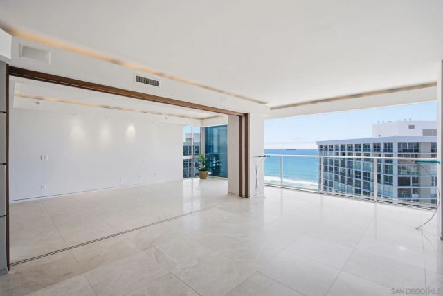 1710 Avenida del Mundo PH02, Coronado, CA 92118