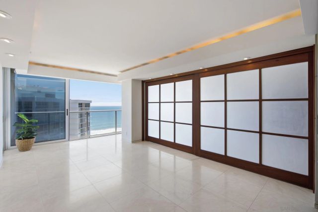 1710 Avenida del Mundo PH02, Coronado, CA 92118