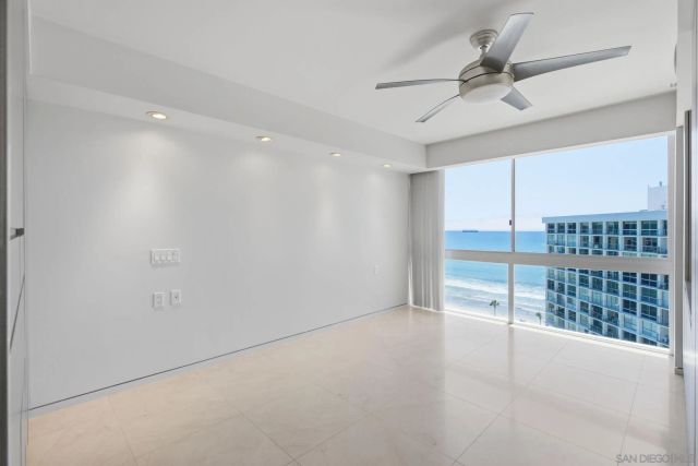 1710 Avenida del Mundo PH02, Coronado, CA 92118