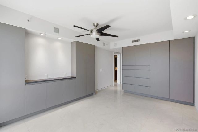 1710 Avenida del Mundo PH02, Coronado, CA 92118