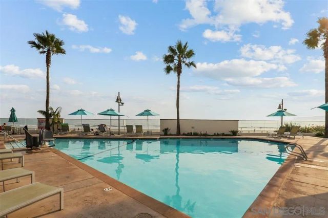 1710 Avenida del Mundo PH02, Coronado, CA 92118