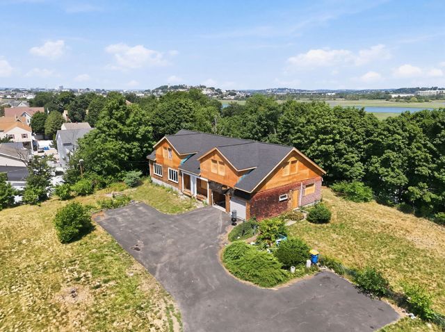 200 Main St 1, Winthrop, MA 02152