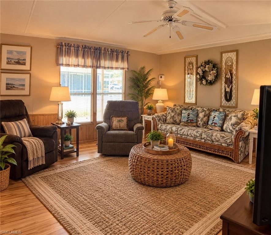 10651 Wales LOOP, BONITA SPRINGS, FL 34135 — photo 3