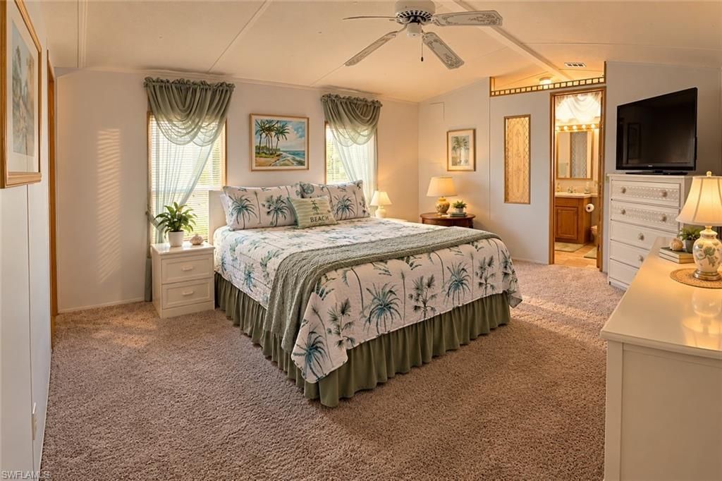 10651 Wales LOOP, BONITA SPRINGS, FL 34135 — photo 5