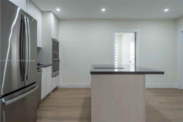 1615 NE 9th Street, Fort Lauderdale, FL 33304