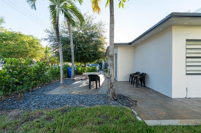 1615 NE 9th Street, Fort Lauderdale, FL 33304
