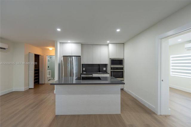 1615 NE 9th Street, Fort Lauderdale, FL 33304