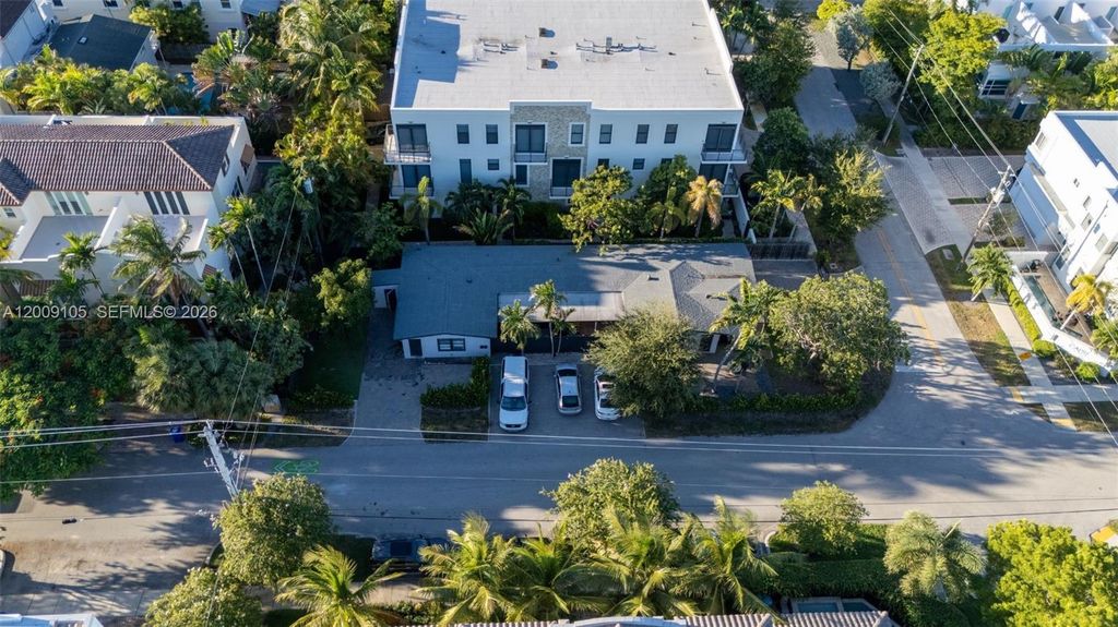 1615 NE 9th Street, Fort Lauderdale, FL 33304