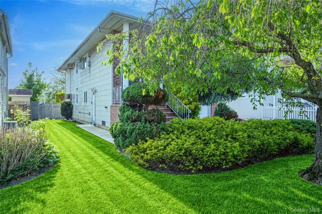 2706 Milburn Avenue, Baldwin, NY 11510