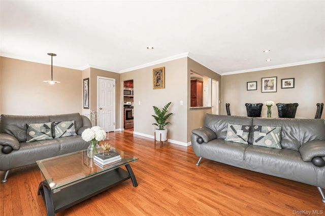2706 Milburn Avenue, Baldwin, NY 11510