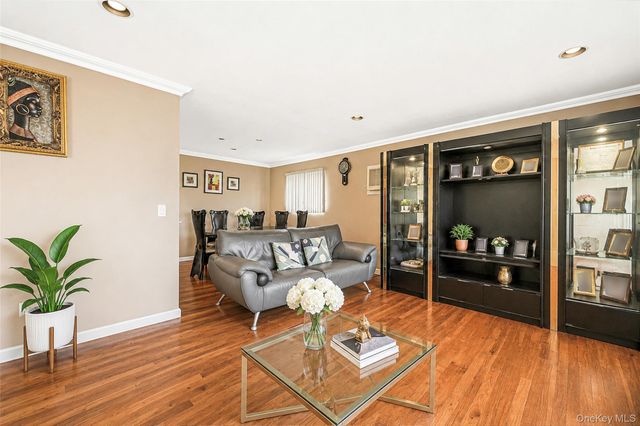 2706 Milburn Avenue, Baldwin, NY 11510
