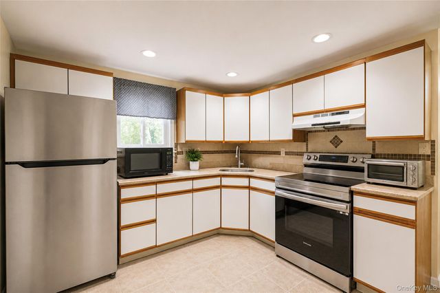 2706 Milburn Avenue, Baldwin, NY 11510