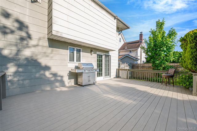 2706 Milburn Avenue, Baldwin, NY 11510