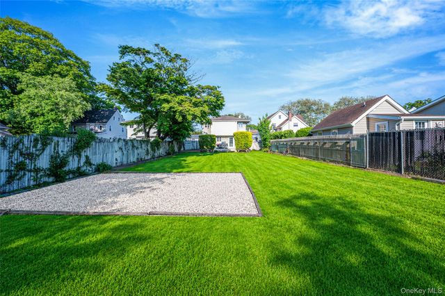 2706 Milburn Avenue, Baldwin, NY 11510