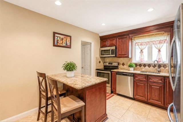 2706 Milburn Avenue, Baldwin, NY 11510