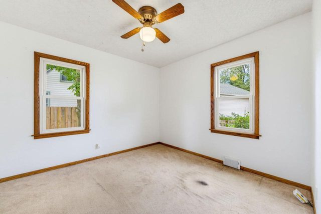 8716 W Boone AVENUE, West Allis, WI 53227