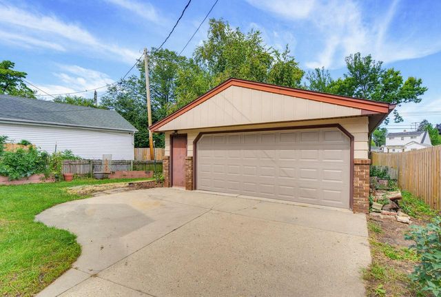 8716 W Boone AVENUE, West Allis, WI 53227