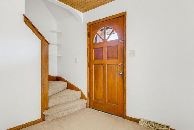 8716 W Boone AVENUE, West Allis, WI 53227