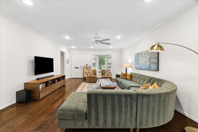 4410 Santee Street, Houston, TX 77018