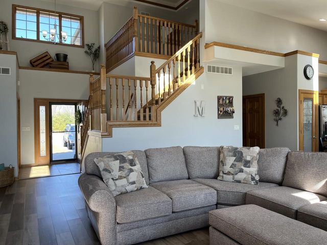 7439 Lee ROAD, Hartford, WI 53027