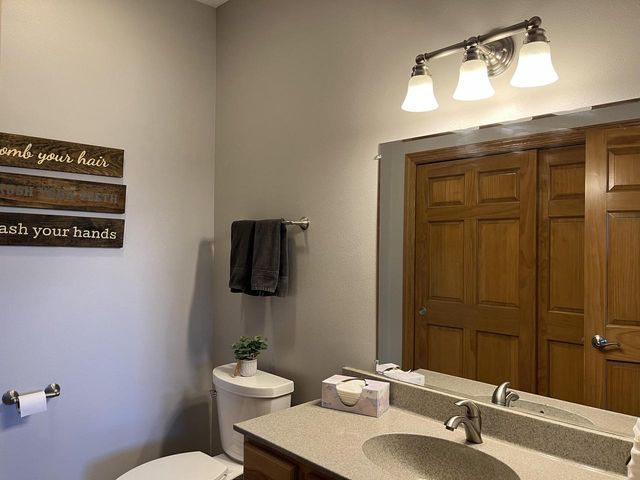 7439 Lee ROAD, Hartford, WI 53027