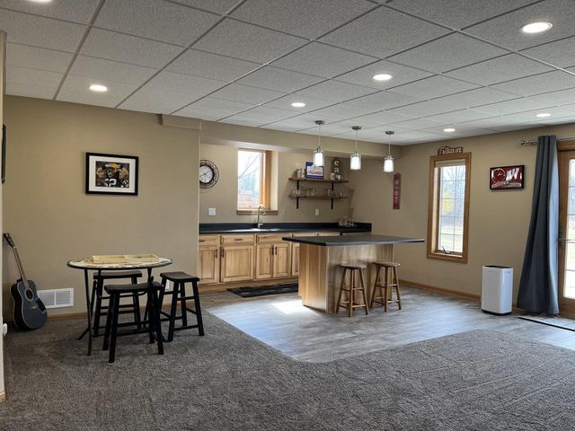 7439 Lee ROAD, Hartford, WI 53027