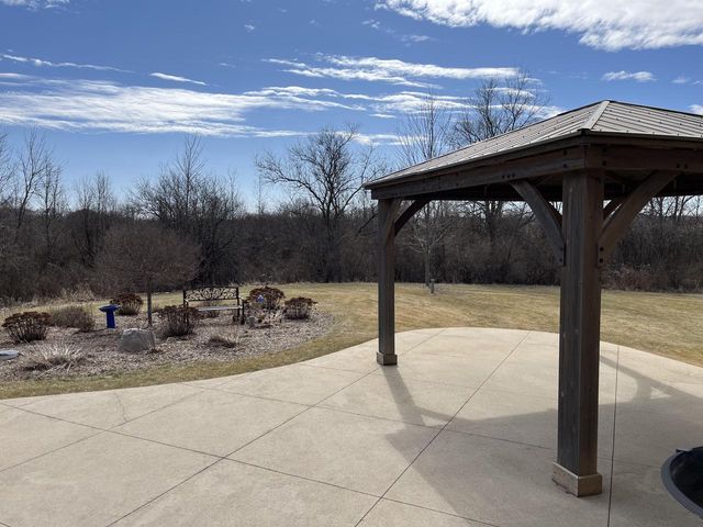 7439 Lee ROAD, Hartford, WI 53027