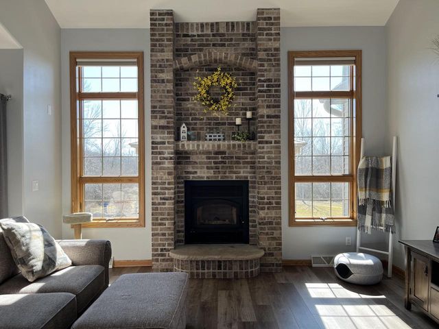 7439 Lee ROAD, Hartford, WI 53027