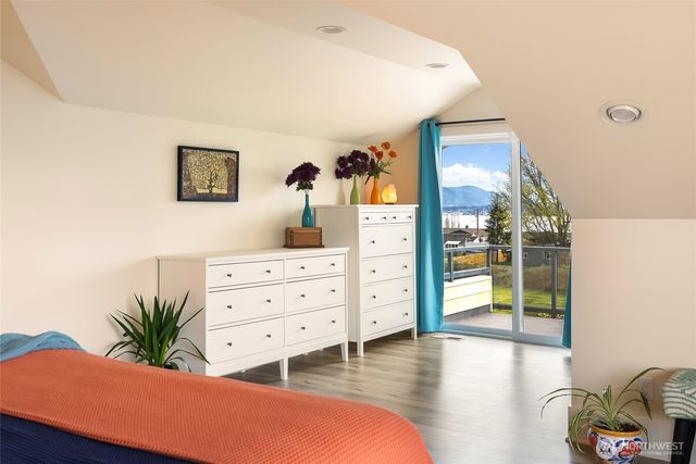 3910 Cliffside Drive, Bellingham, WA 98225