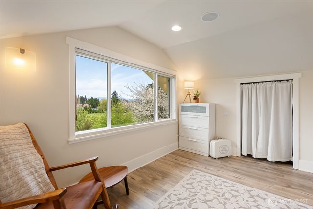 3910 Cliffside Drive, Bellingham, WA 98225