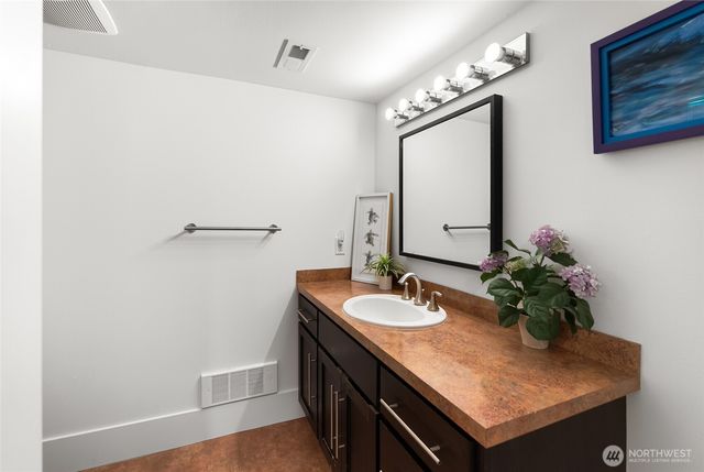 3910 Cliffside Drive, Bellingham, WA 98225
