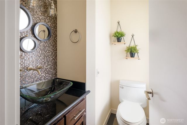 3910 Cliffside Drive, Bellingham, WA 98225