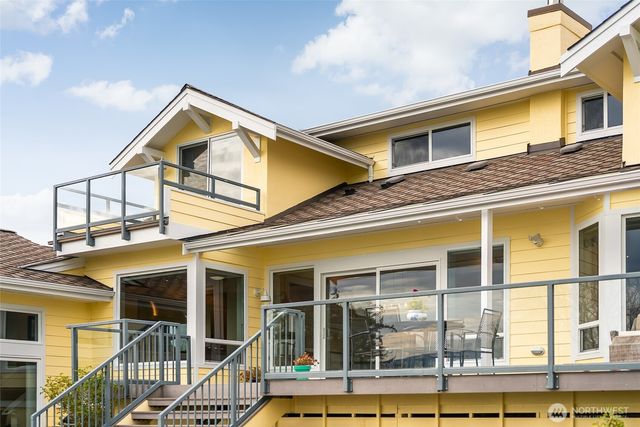 3910 Cliffside Drive, Bellingham, WA 98225